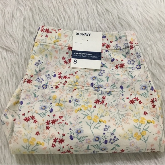 Old Navy Pants - Old navy floral summer shorts